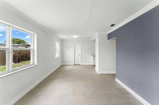Building Photo - 1245 NW 84th Terrace