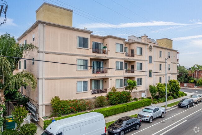 Building Alternate - Califa Court