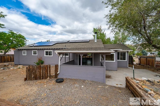 Building Photo - 215 Mule Deer Rd