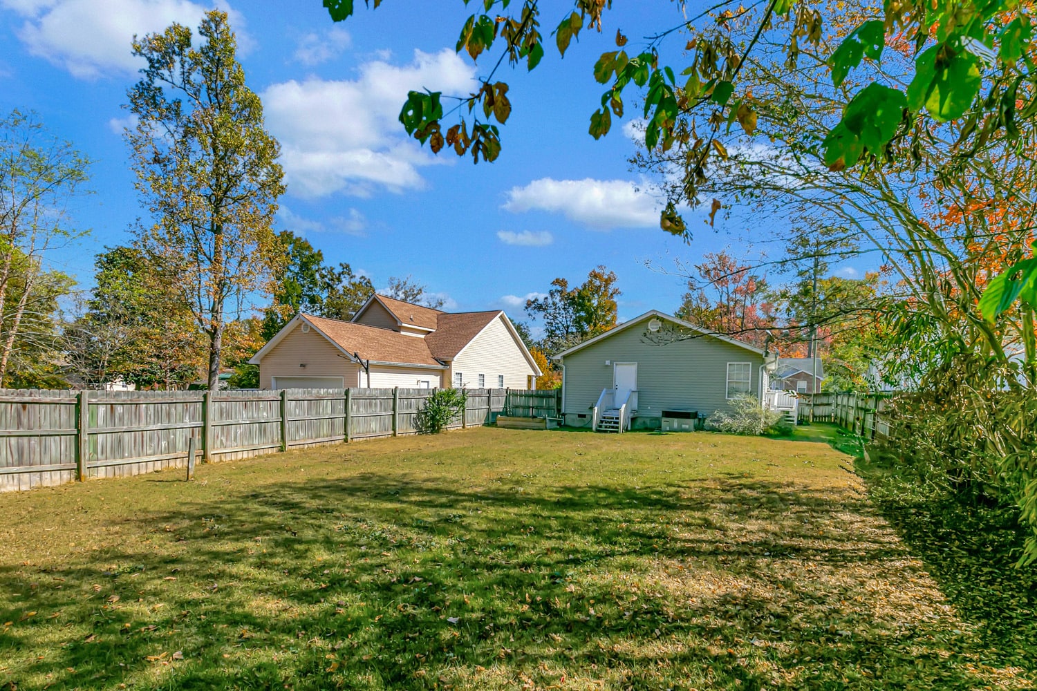 Building Photo - 1549 Cora Dr