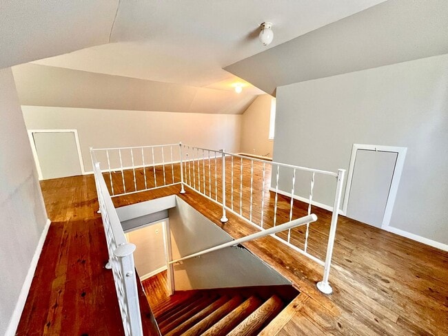 Building Photo - 1654 O Brien St