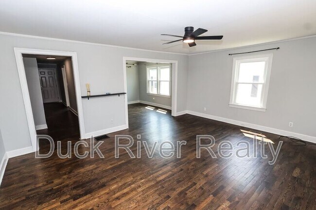Building Photo - 406 Fleming St
