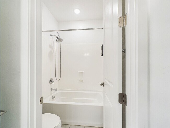 Building Photo - A luxe home in the heart of Chandler