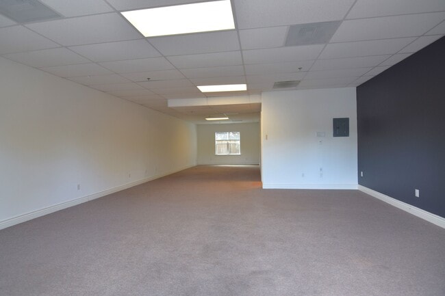 Building Photo - 1254 Broadway