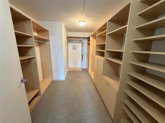 Building Photo - 4040 N Hall St