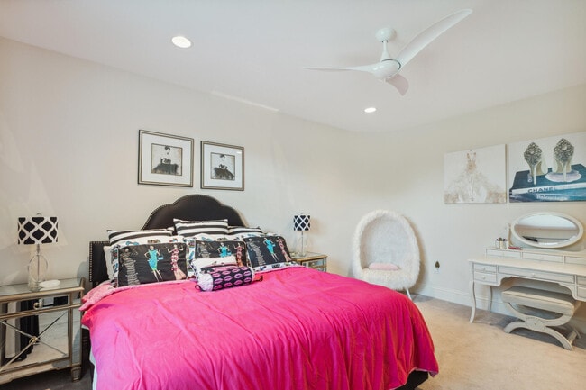 Building Photo - 2461 SE 10th St