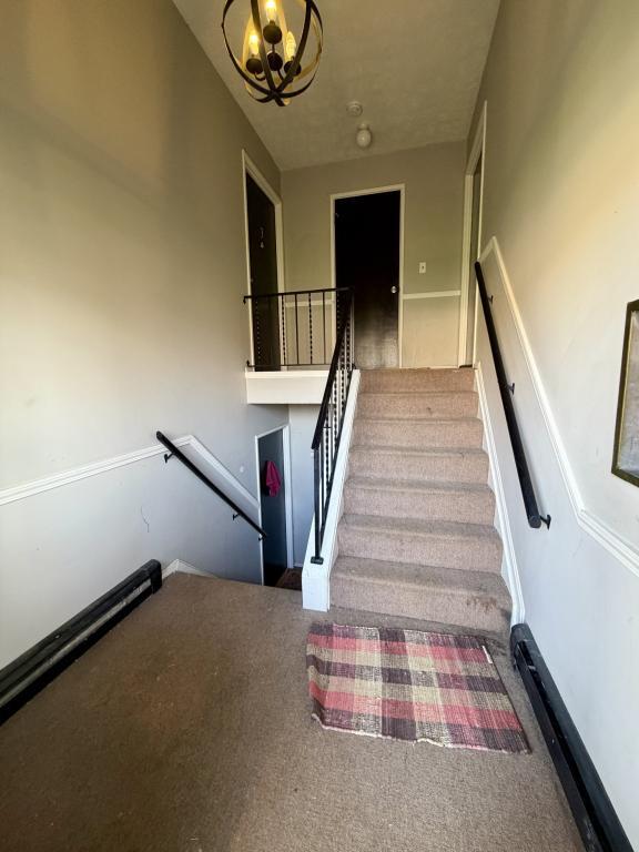 Building Photo - 841 Moyer Ave