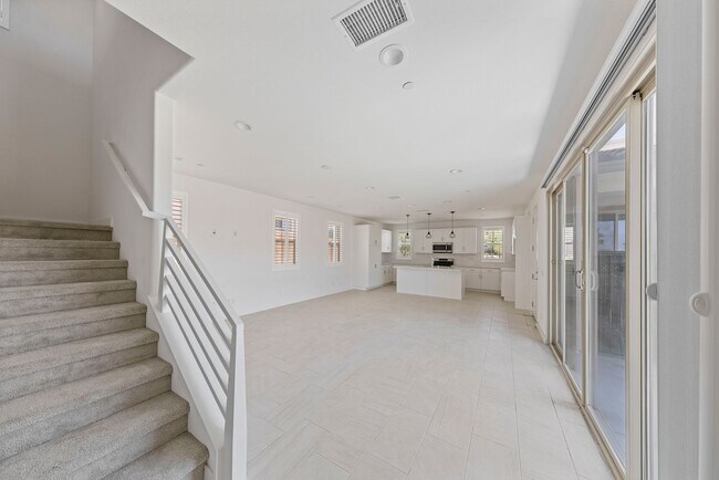 Building Photo - 35923 Hinkey St