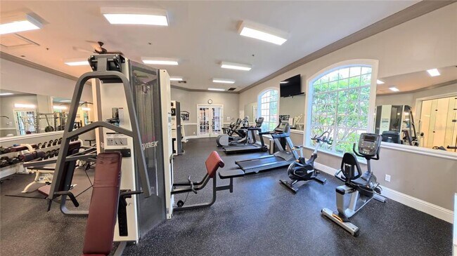 Building Photo - 4122 Central Sarasota Pkwy