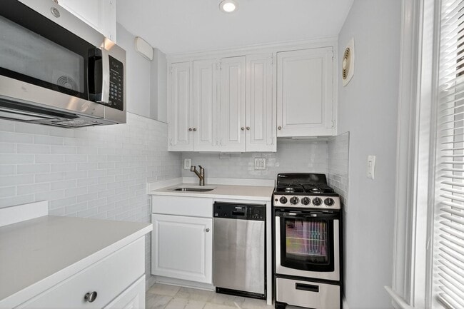 Building Photo - 1363 28th St NW