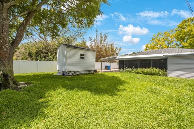 Building Photo - Cute 1 bedroom home with 2 patios and shed***MOVE IN JUNE 20TH****
