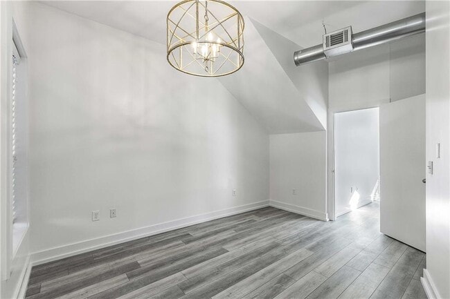 Building Photo - 791 Wylie St SE