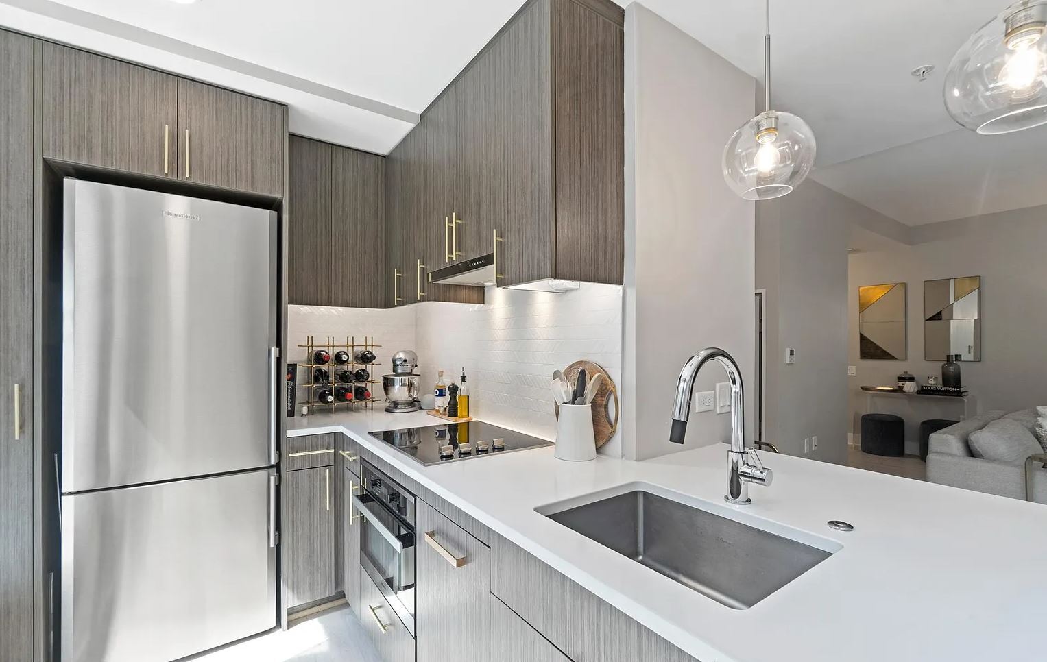Kitchen - 1211 Van St SE