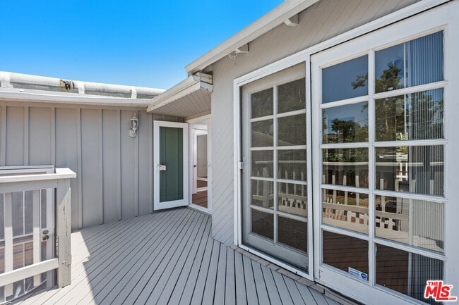 Building Photo - 769 Wildomar St