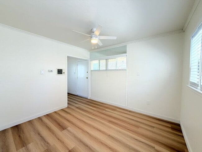 Building Photo - 1732 Cabrillo Ave