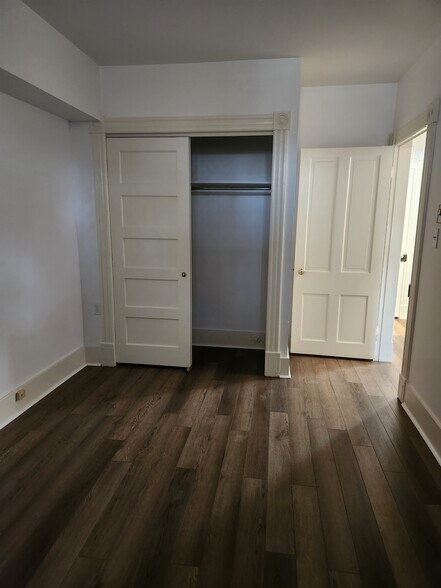 Building Photo - 125 Peyton St