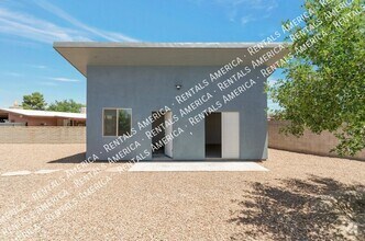 Building Photo - 7500 N Rasmussen Ave