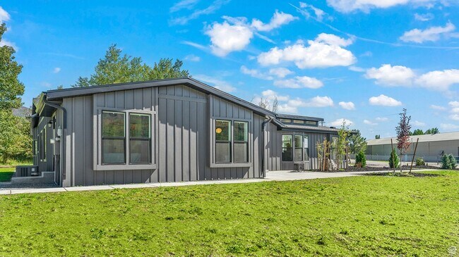 Building Photo - 4736 E 2650 N