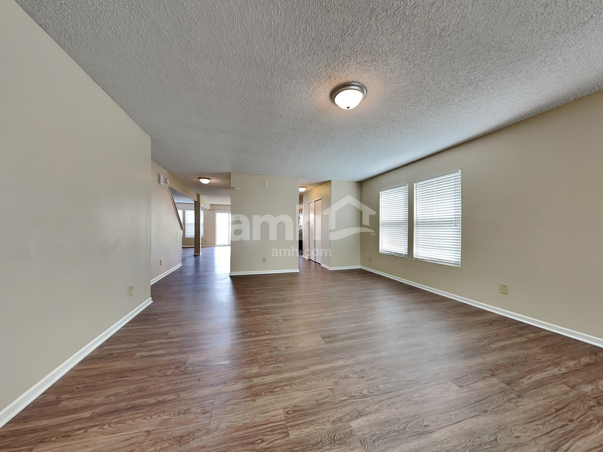 Building Photo - 12338 Teacup Way