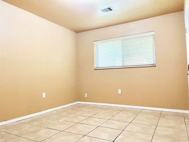 Building Photo - 8302 Coastway Ln