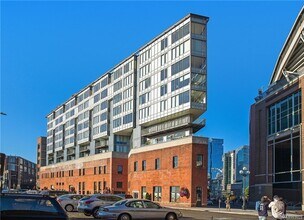 Building Photo - Gridiron - New Waterfront Condo - Downtown!! 2bed/2bath