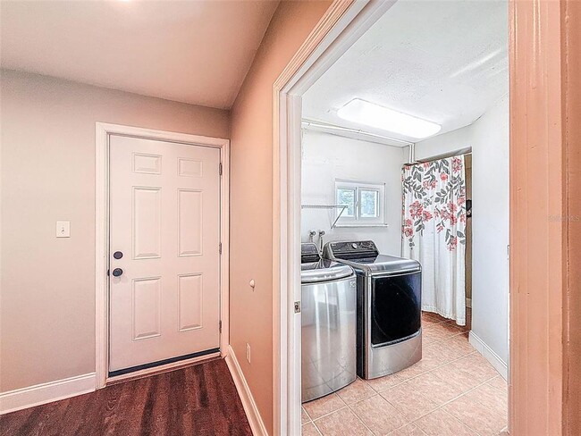 Building Photo - 7401 16th St N