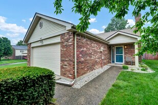Building Photo - 8005 Cloudcroft Ln