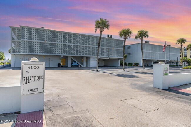 Primary Photo - 4800 Ocean Beach Blvd