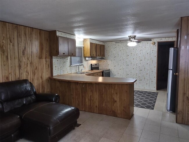 Building Photo - 17307 McIntosh Cir