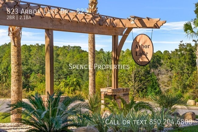 Building Photo - 823 Arbor Lake Dr