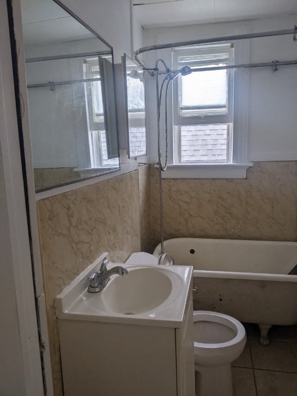 Building Photo - 3 Cherry St