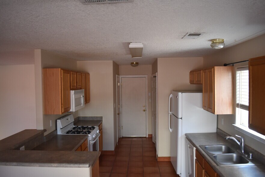 Building Photo - 2435 Red Polard Ct NW