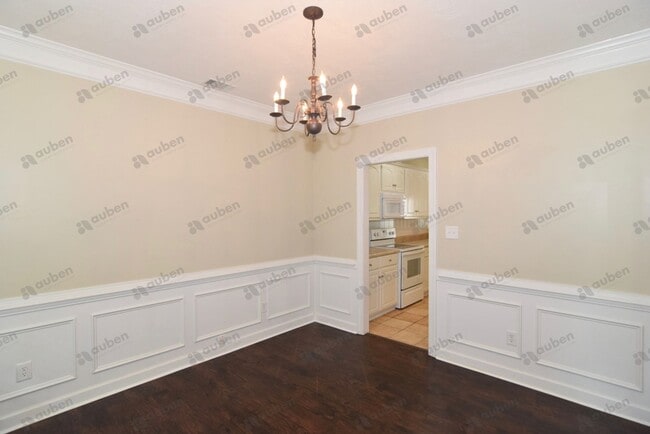 Building Photo - $1,950 - 4 bed/2.5 house for rent in Evans, with fenced back yard!