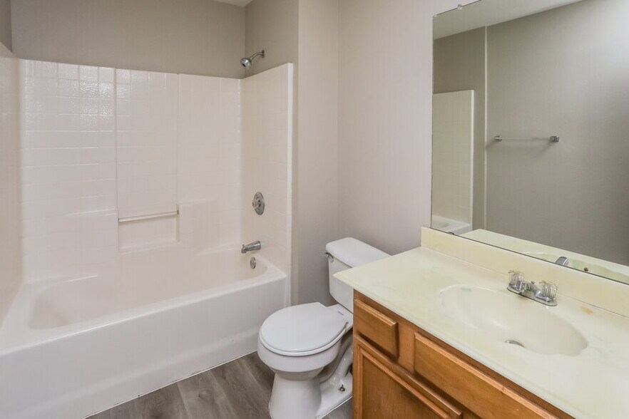 Building Photo - 1303 Coronado Ln