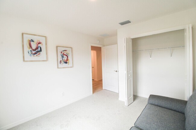 Building Photo - 7637 Rutherford Ln
