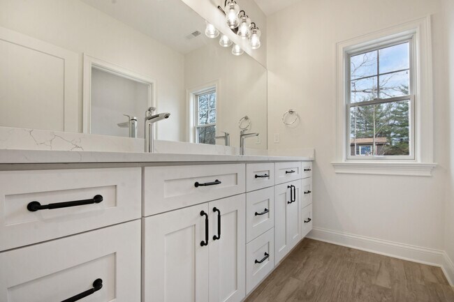 Building Photo - N2692 Forest Dr