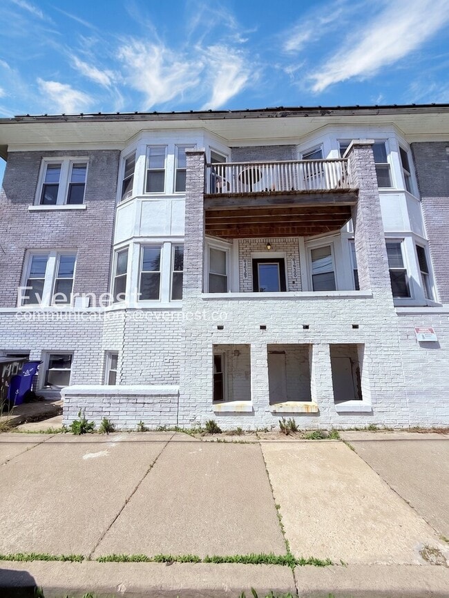 Building Photo - 9429 Brush St