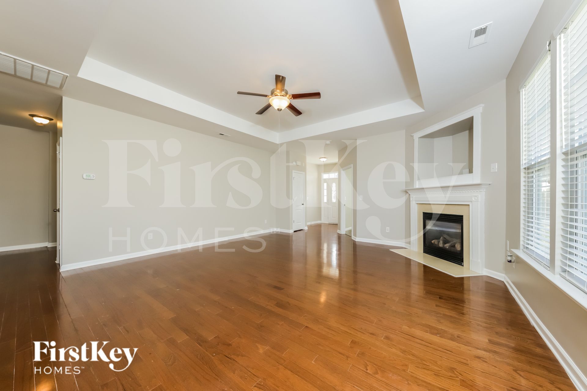 Building Photo - 190 Parkview Ln