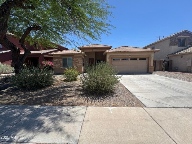 Primary Photo - 6821 N 71st Dr