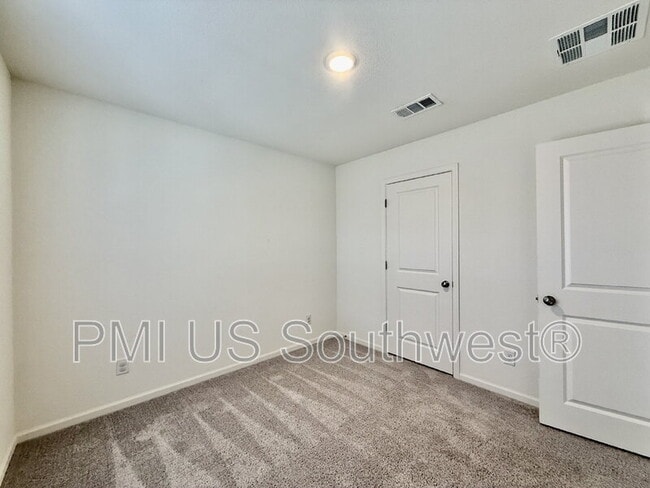 Building Photo - 2167 Cottonwood Crk Cir