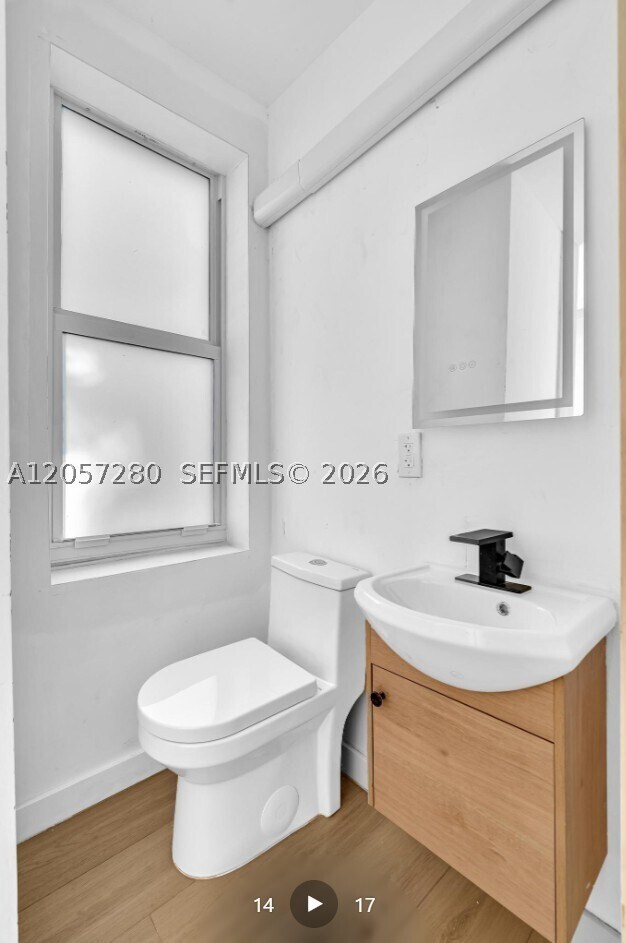 Building Photo - 709 SW 4th St