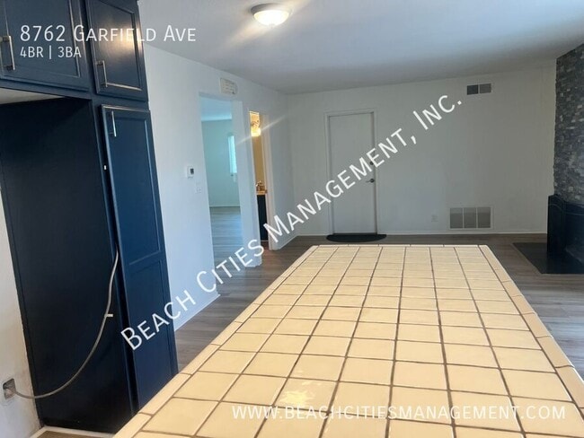 Building Photo - 8762 Garfield Ave