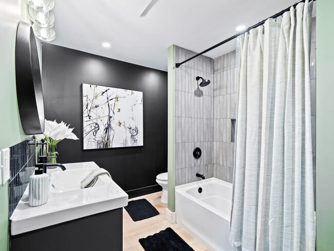 Building Photo - 25 N Rose Blvd