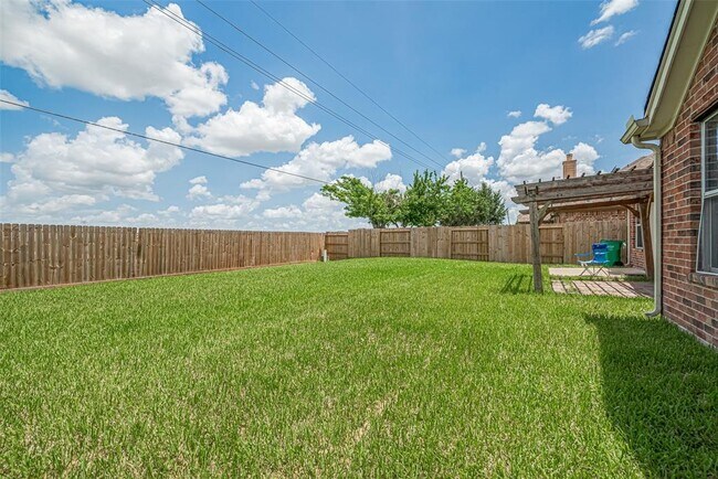 Building Photo - 5502 Baldwin Elm St