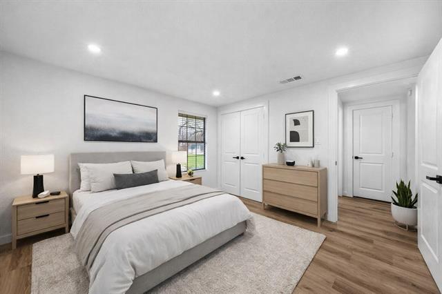 Building Photo - 305 E Kirby Ave