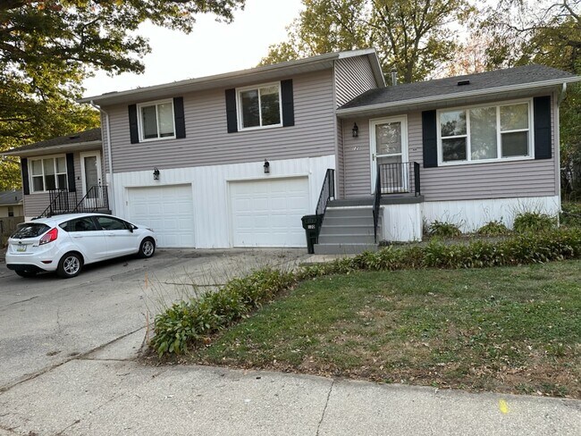 Primary Photo - 120 Periwinkle Way