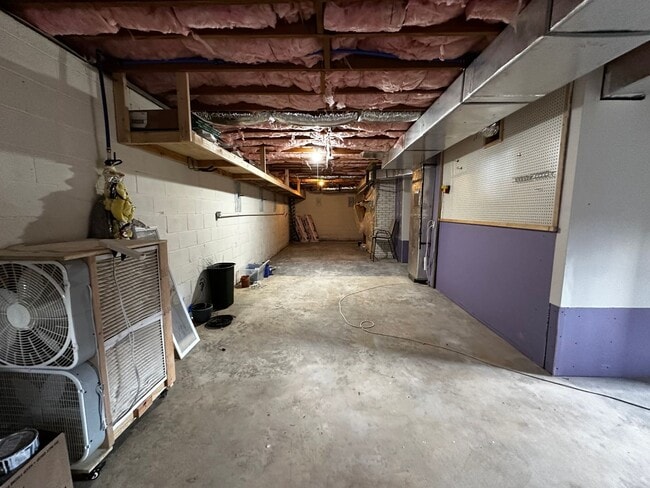 Building Photo - Fletcher Rental! Newly Renovated