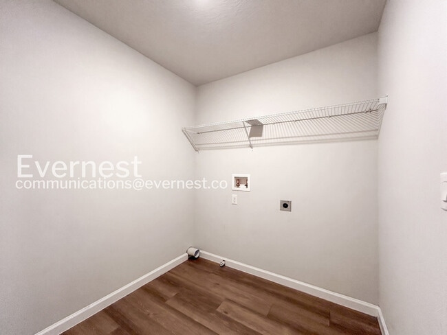 Building Photo - 4 Sea Ship Pl