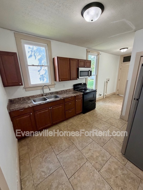 Building Photo - 924 SE 6th St