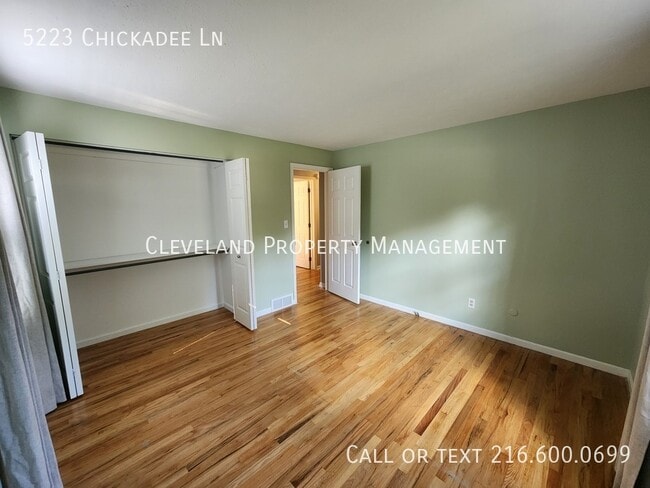 Building Photo - 5223 Chickadee Ln